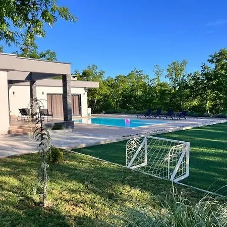 Villa Luxury Grey *